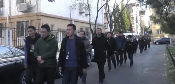 新盗摄偷拍偷看HD，真是让人感到不安，这种行为侵犯了他人的隐私权