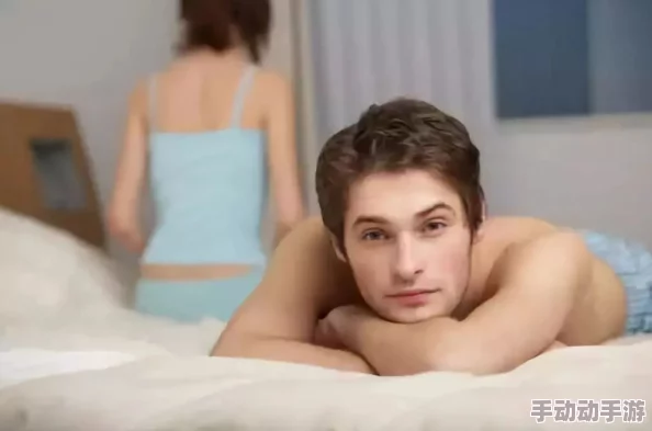 男人和女人啪啪的视频网友认为这种视频虽然吸引眼球但也容易引发不必要的争议与道德讨论，呼吁理性看待此类内容