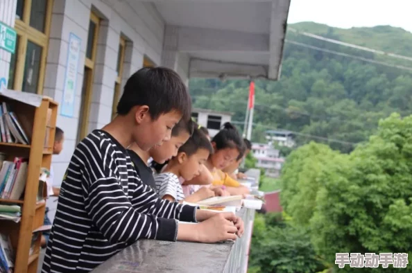 女生和男生一起努力生宝宝，真是幸福的事情，希望他们能早日实现愿望！