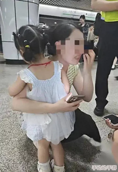 乖女从小h尿，近日引发热议，网友纷纷讨论其背后的教育问题与社会影响，引起广泛关注