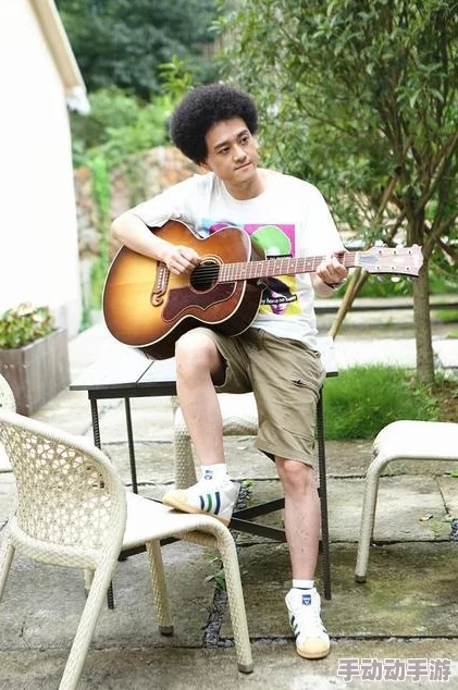 娱乐圈黄*,真是让人感慨,明星的生活背后有多少不为人知的辛酸与努力 娱乐圈黄*,真是让人感慨,明星的生活背后有多少不为人知的辛酸与努力