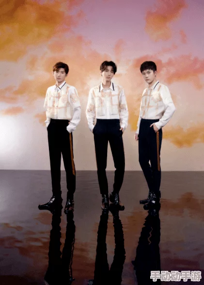 兄弟前后1v3，真是太精彩了！这场比赛的配合默契，让人热血沸腾！