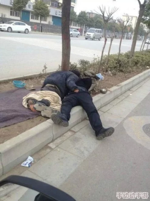 强行脱军人内裤摸j故事网友对此事件表示震惊和愤怒,认为这种行为严重侵犯了个人隐私和尊严,应受到法律制裁 强行脱军人内裤摸j故事网友对此事件表示震惊和愤怒,认为这种行为严重侵犯了个人隐私和尊严,应受到法律制裁