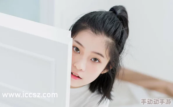 亚洲精品一区制服丝袜,风格独特,搭配起来非常有魅力,让人眼前一亮 亚洲精品一区制服丝袜,风格独特,搭配起来非常有魅力,让人眼前一亮