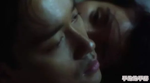 校园欲情情(h)：这部作品真是让人感受到青春的悸动，情感描写细腻入微