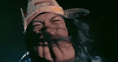 可查看女生内部的三国手游，游戏画面精美，角色设计独特，让人爱不释手