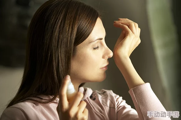 女人18水真多惊爆内幕揭秘年轻女性的身体秘密与健康影响引发广泛关注和讨论让人震惊的真实情况曝光 女人18水真多惊爆内幕揭秘年轻女性的身体秘密与健康影响引发广泛关注和讨论让人震惊的真实情况曝光