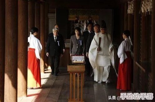 主人 跪好 知道错了吗,真是让人心痛的场景,希望大家都能反思自己的行为 主人 跪好 知道错了吗,真是让人心痛的场景,希望大家都能反思自己的行为