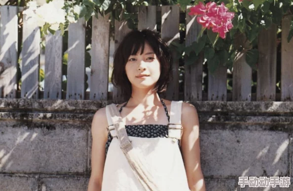 冲田杏梨女教师日本,真是让人惊艳的角色,她的演技和魅力都令人难以忘怀 冲田杏梨女教师日本,真是让人惊艳的角色,她的演技和魅力都令人难以忘怀