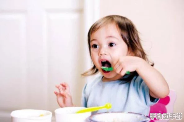 一点点挤进粉嫩的体内，这个标题让人感到既好奇又有些不适，似乎在探讨一种微妙而复杂的情感或体验