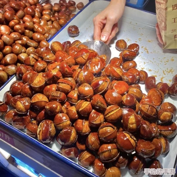 放在里面边顶边吃饭生活中总有美好瞬间让我们感受到温暖与快乐珍惜每一餐每一刻让心灵充满正能量