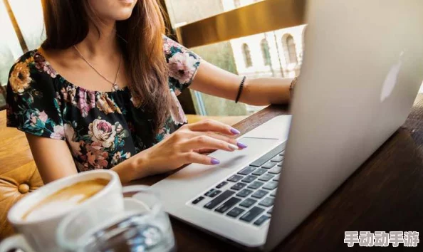 抽插乳房前台秘书在职场中我们应当尊重每一位同事的专业与努力，共同营造和谐积极的工作环境，促进团队合作与发展