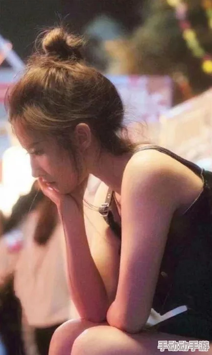 欧美色偷拍网友推荐这部作品画面精美情节紧凑让人欲罢不能非常值得一看不容错过的精彩内容 欧美色偷拍网友推荐这部作品画面精美情节紧凑让人欲罢不能非常值得一看不容错过的精彩内容