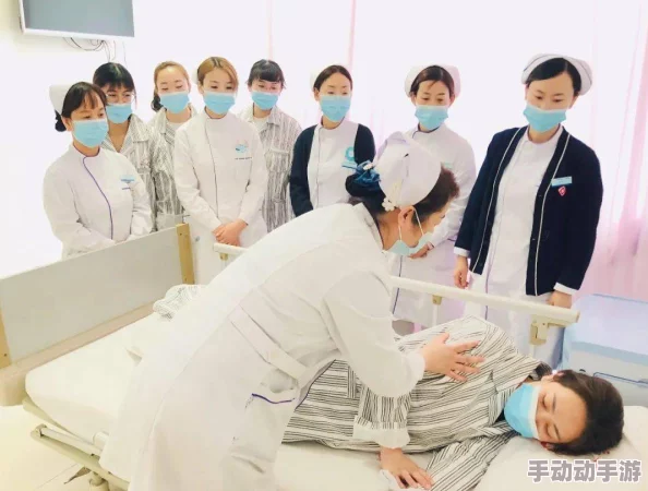 护士做次爱20P用心关怀患者传递温暖与希望让每一个生命都感受到爱的力量和医护人员的无私奉献