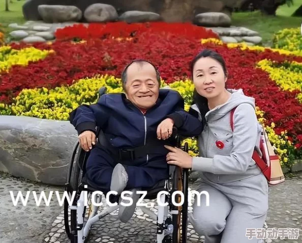 硕大在蕾丝旗袍美妇臀下进出 这部作品展现了独特的美感与魅力，值得一看，令人印象深刻。