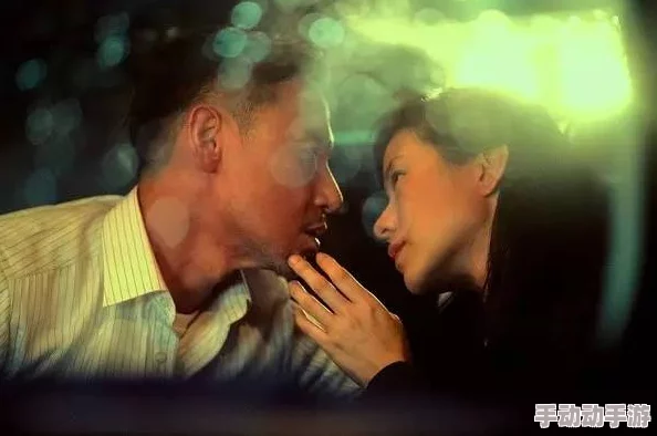 国产亚洲男人的天堂在线观看网友推荐这部影片剧情紧凑演员表现出色让人感受到强烈的情感共鸣值得一看不容错过