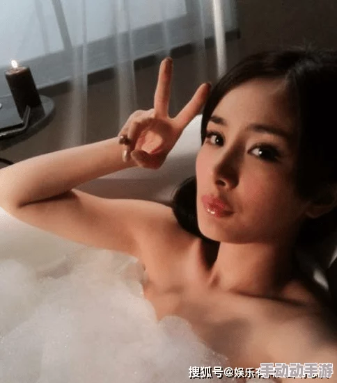 杨幂被弄喷水视频在线观看激发网友正能量讨论 杨幂被弄喷水视频在线观看激发网友正能量讨论