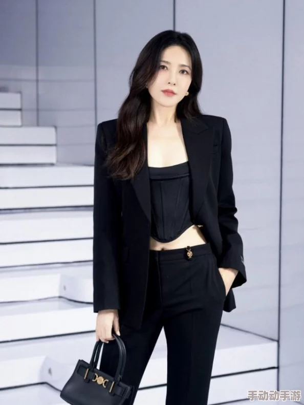 国产美女一区展现了中国女性的自信与魅力，她们在各个领域中不断追求卓越，激励更多人勇敢追梦，共同创造美好未来
