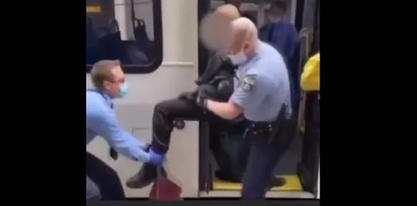 女生玩男生鸡鸡最新进展消息:近日一段视频在社交媒体上引发热议,网友们对此事的看法各异,讨论持续升温 女生玩男生鸡鸡最新进展消息:近日一段视频在社交媒体上引发热议,网友们对此事的看法各异,讨论持续升温