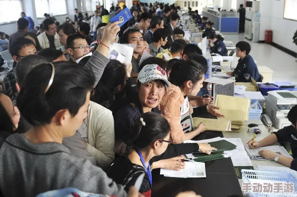 在课上用鸡插英语课代表在线引发热议学生们纷纷讨论课堂趣事并分享各自的学习经验和幽默瞬间