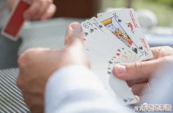 打扑克两人剧烈运动视频引发热议网友纷纷评论这场比赛的激烈程度和选手们的精彩表现让人目不暇接 打扑克两人剧烈运动视频引发热议网友纷纷评论这场比赛的激烈程度和选手们的精彩表现让人目不暇接