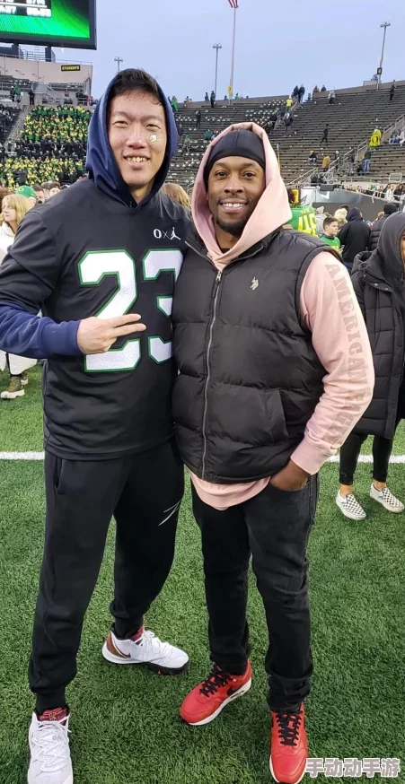 上帝也疯狂2国语版在欢笑中传递友谊与团结的力量让我们一起感受生活中的美好与希望勇敢追梦不怕困难 上帝也疯狂2国语版在欢笑中传递友谊与团结的力量让我们一起感受生活中的美好与希望勇敢追梦不怕困难