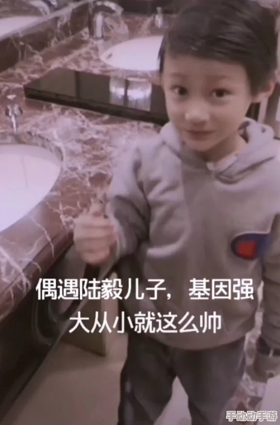 男把女弄出喷水来视频最新消息近日有网友分享了一段视频,展示了男女之间亲密互动的瞬间,此类内容在网络上引发热议 男把女弄出喷水来视频最新消息近日有网友分享了一段视频,展示了男女之间亲密互动的瞬间,此类内容在网络上引发热议