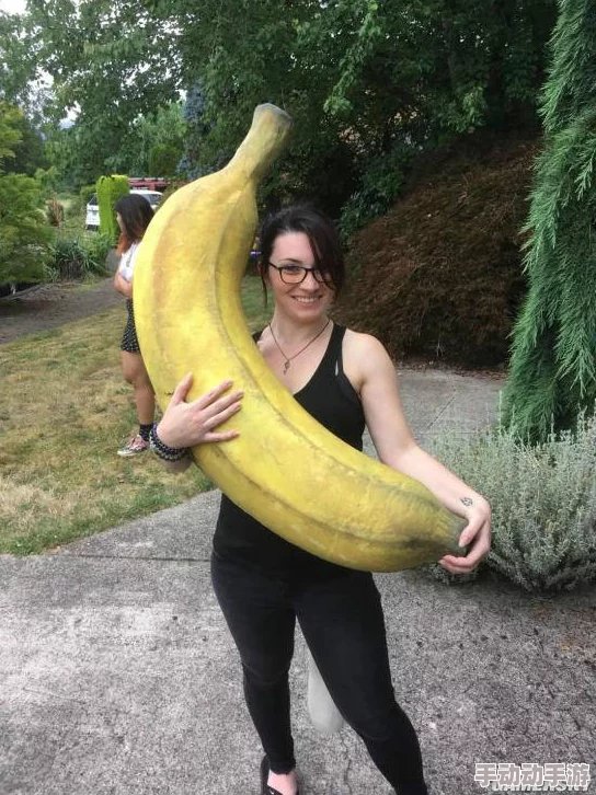 国产大臿蕉香蕉大视频女惊爆内幕曝光她的真实身份竟然是知名网红引发网友热议和关注 国产大臿蕉香蕉大视频女惊爆内幕曝光她的真实身份竟然是知名网红引发网友热议和关注