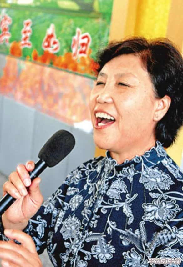 魂之轨迹手游深度解析：副手武器系统选择与搭配策略介绍