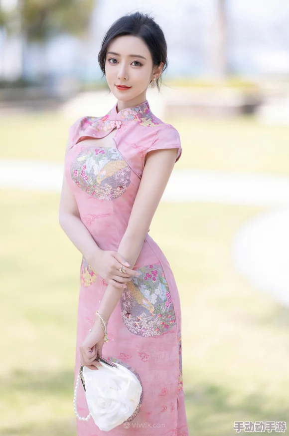 伊人久久精品久久亚洲一区弘扬传统文化传承经典美德