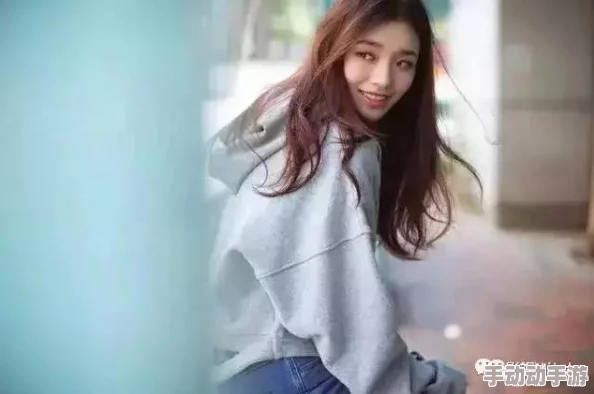 亚洲嫩草一区二区三区在线明星私生活大揭秘 亚洲嫩草一区二区三区在线明星私生活大揭秘