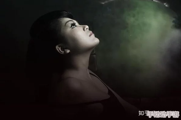 亚洲图片 激情内容丰富多样，视觉冲击力强