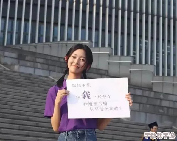 人人爱人人舔 这是一部充满幽默与温情的作品，展现了人与人之间真挚的情感和互动，让人忍俊不禁又倍感温暖。