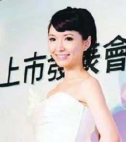 两个美妇共同伺候一富商，背后竟是豪门恩怨情仇