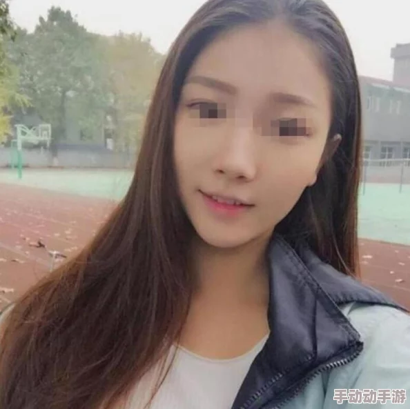 校花强迫初苞h校园女神对新生进行性骚扰的成人内容