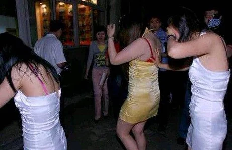 国产综合久久久久久精品福利妓女指的是国内制作的成人影片及相关服务提供者