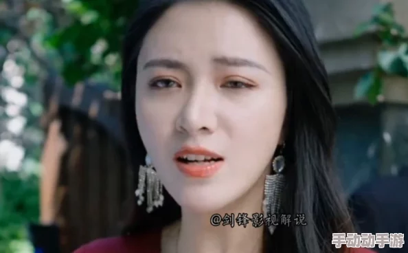 苏妲己野外勾搭60老头的背景潜龙出山，闪婚美女总裁