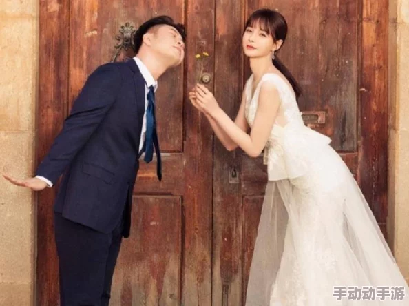 男女生嗟嗟嗟如痛照片闪婚后，白爷你老婆撩爆了