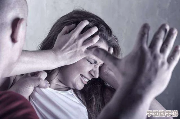 男人扒开女人下面狂躁叫床凤起