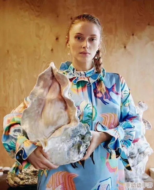 欧美人与zozoxxxx视黑色童话第一季