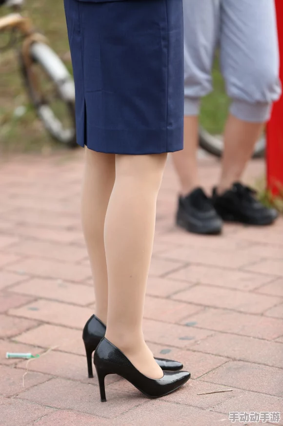 精品国产制服丝袜高跟李献计历险记