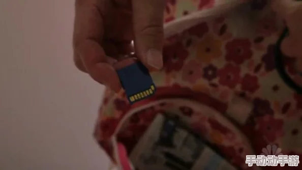 男女边吃奶边做爽动态爽此标题描述了一种情色内容,展示了性行为中的特定动作和感受 男女边吃奶边做爽动态爽此标题描述了一种情色内容,展示了性行为中的特定动作和感受