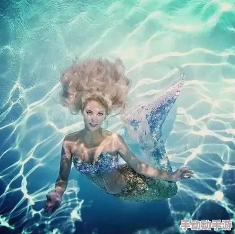 在线亚洲精品自拍小美人鱼之大海怪传说