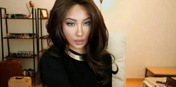 亚洲成a人在线播放www是一个提供成人内容的在线视频平台，用户需谨慎浏览并遵守相关法律法规