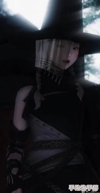 去浏览器搜：Another girl inthe wall[头盔],不用谢原来她才是白月