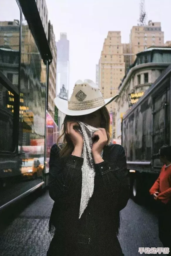 免费观看很黄很色裸乳视频重生为魔王的女儿动态漫画