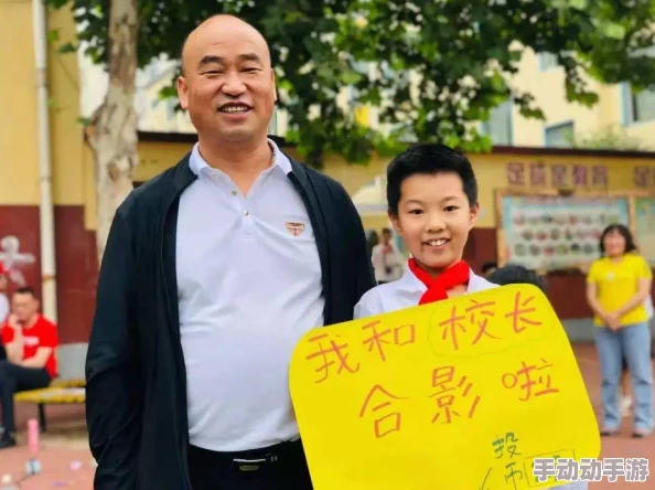 糖宝满月快乐，愿你健康成长，幸福美满，生活甜蜜如糖。