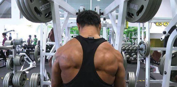 被猛男狂cao的小男生最近迷上了健身房的瑜伽课程,每天练习增强柔韧性和体力 被猛男狂cao的小男生最近迷上了健身房的瑜伽课程,每天练习增强柔韧性和体力