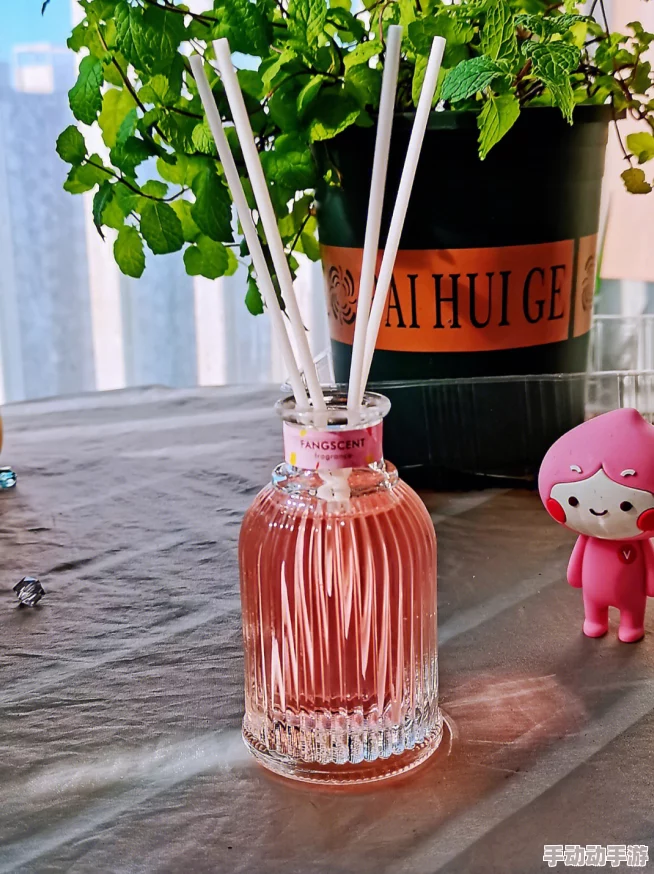 水蜜桃秘密基地铁面人