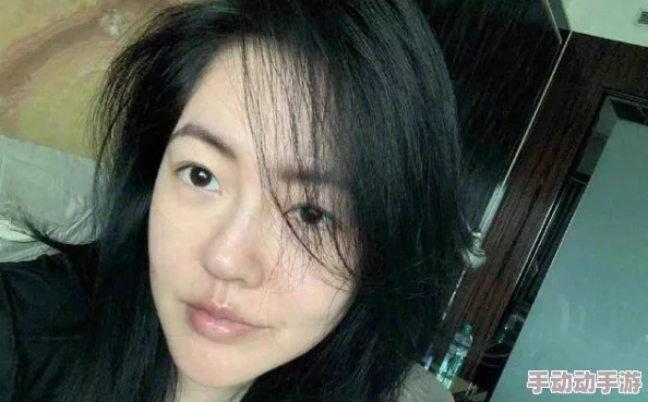 有时候要像个娼妇，近日某知名演员因言论不当引发争议